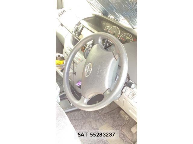 Toyota VOXY 2007-04 8338453-8
