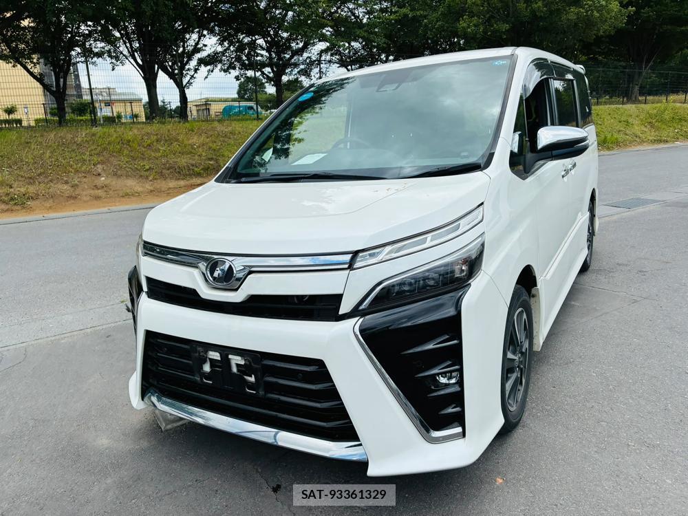 Toyota VOXY 2019-03 8298897-0