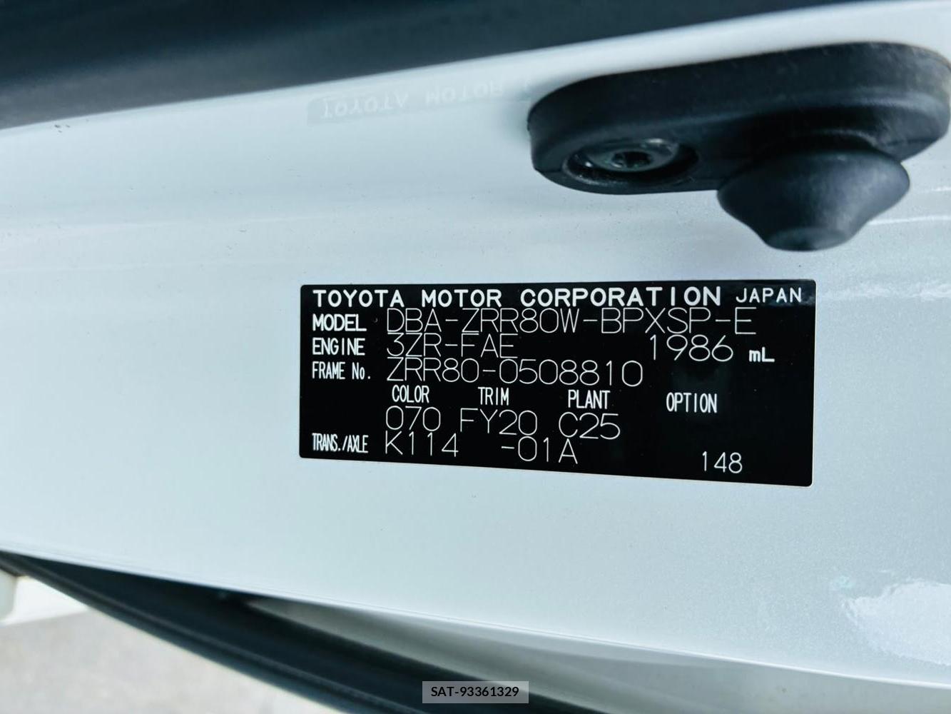 Toyota VOXY 2019-03 8298897-34