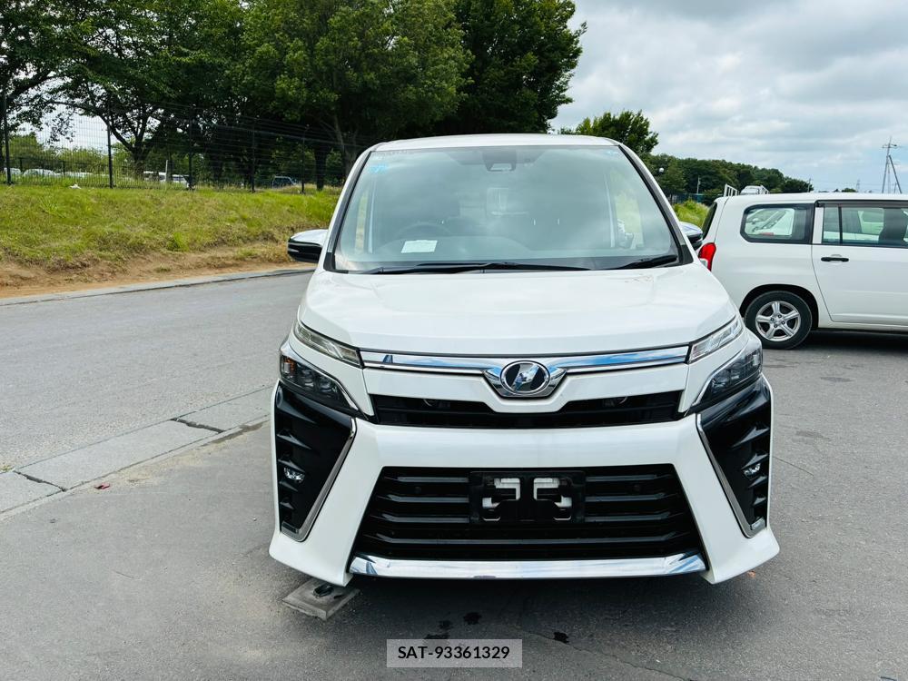 Toyota VOXY 2019-03 8298897-7