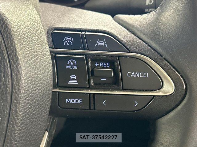 Toyota VOXY 2022-02 8338428-4