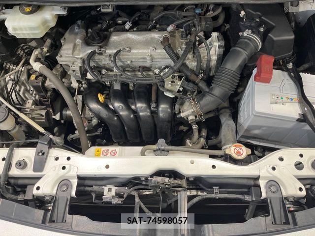 Toyota VOXY 2018-03 8338435-18