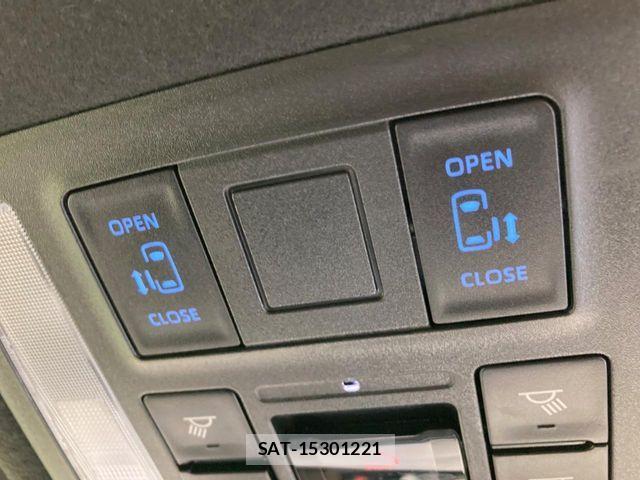 Toyota VOXY 2025-05 8338424-4