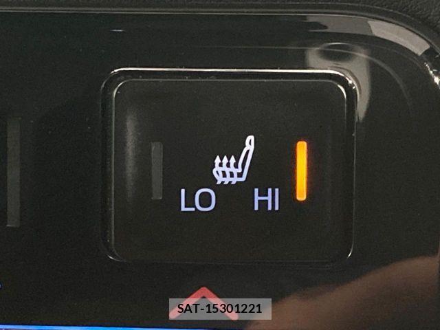 Toyota VOXY 2025-05 8338424-6