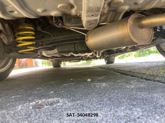 Toyota VOXY 2005-10 8338448-12
