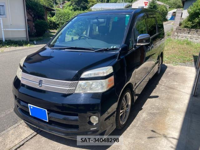 Toyota VOXY 2005-10 8338448-3