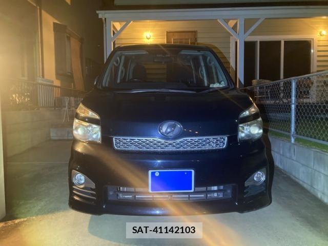 Toyota VOXY 2011-10 8338446-0