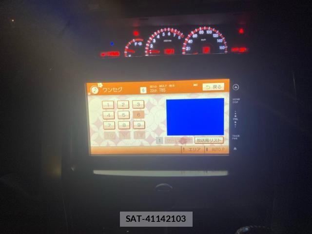 Toyota VOXY 2011-10 8338446-14