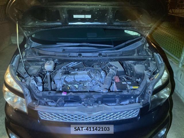 Toyota VOXY 2011-10 8338446-18