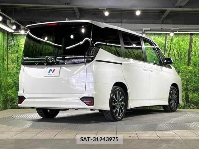 Toyota VOXY 2023-10 8338425-17
