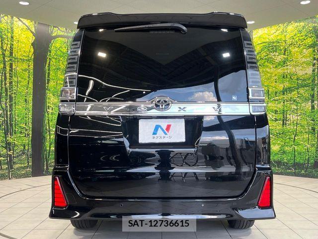 Toyota VOXY 2020-07 8338433-13