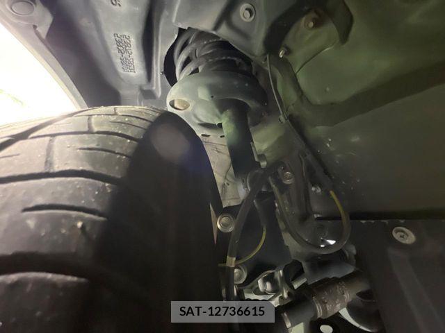 Toyota VOXY 2020-07 8338433-19