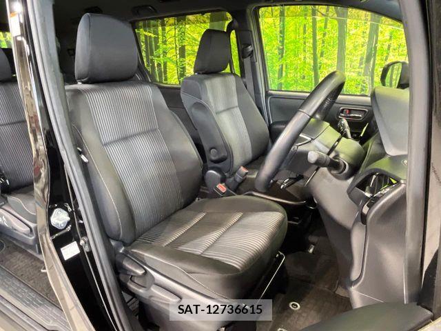 Toyota VOXY 2020-07 8338433-6