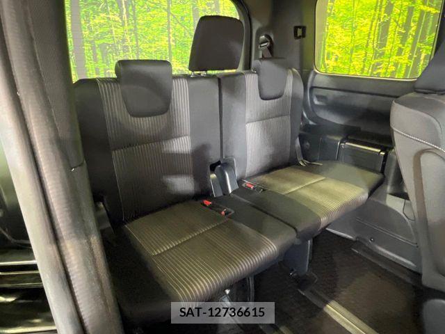 Toyota VOXY 2020-07 8338433-8