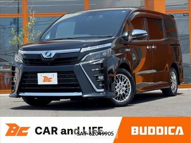 Toyota VOXY 2019-02 8338437-0