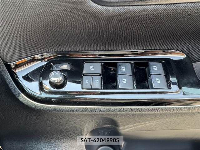 Toyota VOXY 2019-02 8338437-21