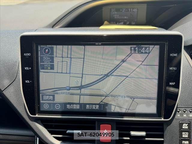 Toyota VOXY 2019-02 8338437-2
