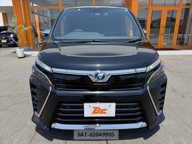 Toyota VOXY 2019-02 8338437-8