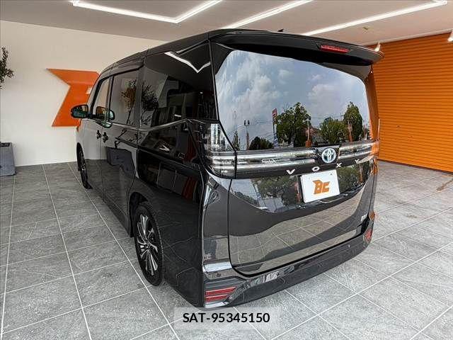 Toyota VOXY 2025-01 8338420-12