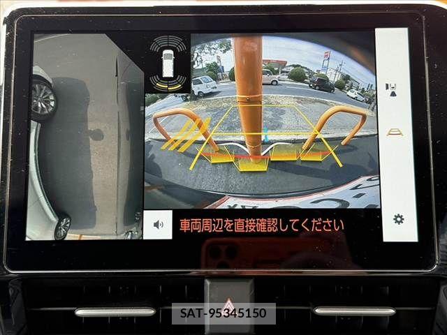 Toyota VOXY 2025-01 8338420-3