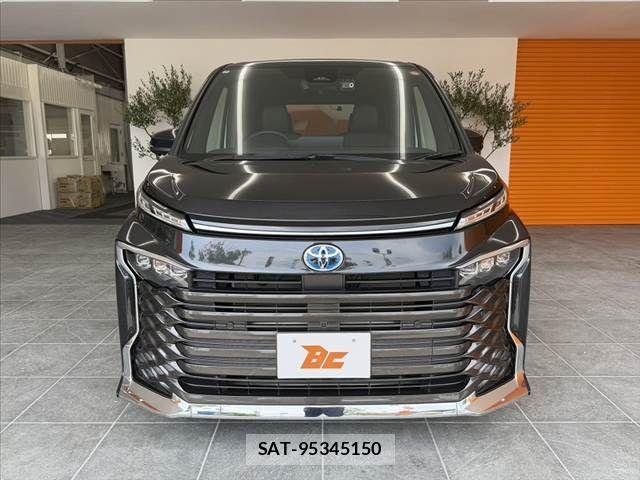 Toyota VOXY 2025-01 8338420-8