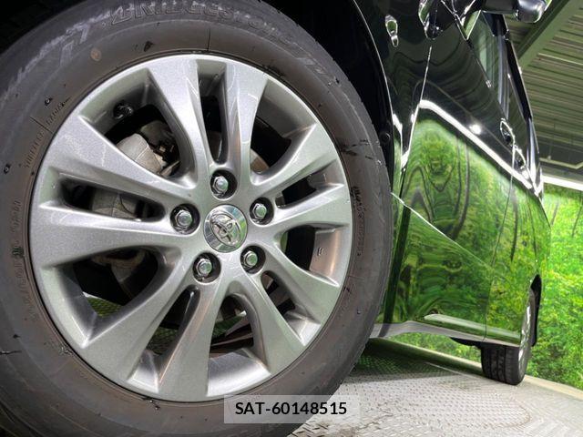 Toyota VOXY 2013-02 8338442-12