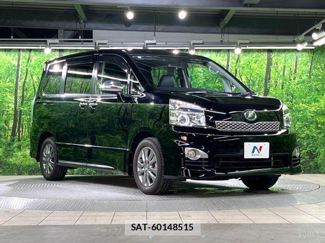 Toyota VOXY 2013-02 8338442-15