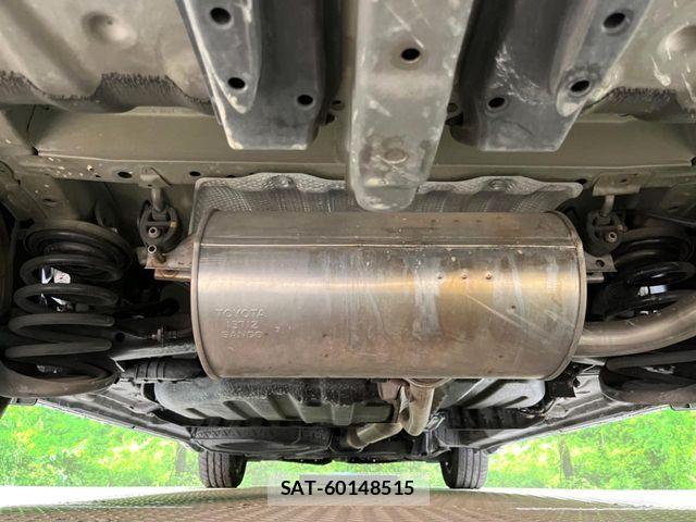 Toyota VOXY 2013-02 8338442-18