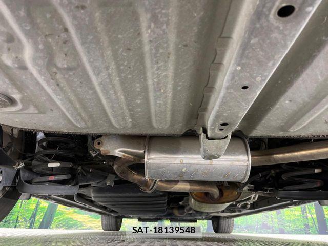 Toyota VOXY 2019-07 8338434-18