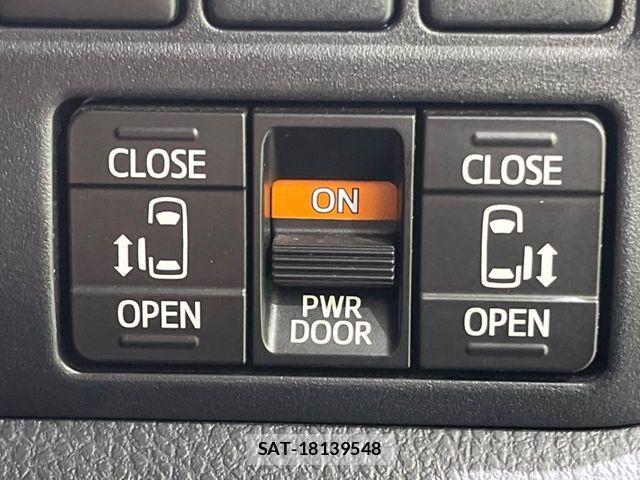 Toyota VOXY 2019-07 8338434-5