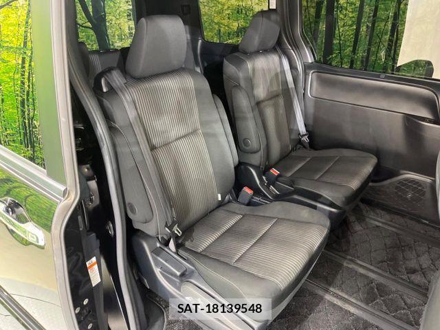 Toyota VOXY 2019-07 8338434-7