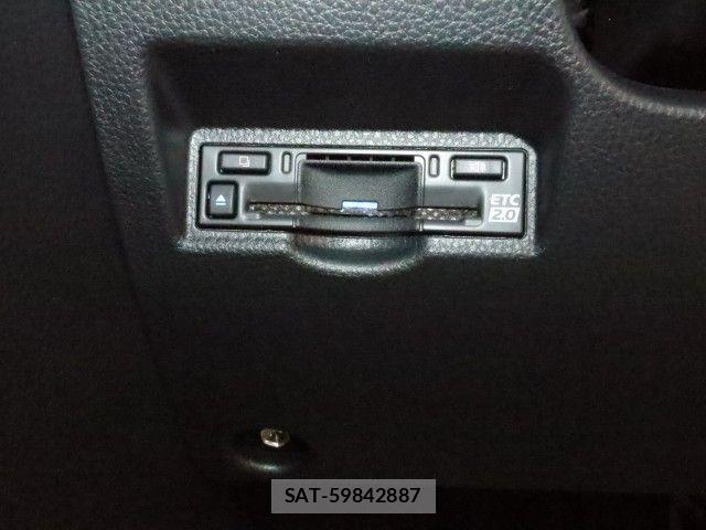 Toyota VOXY 2023-09 8338423-22