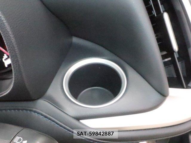Toyota VOXY 2023-09 8338423-25