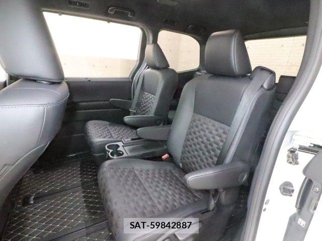 Toyota VOXY 2023-09 8338423-7