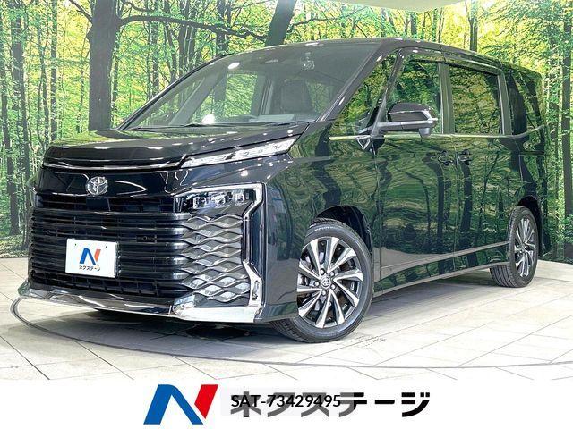 Toyota VOXY 2022-03 8338427-0