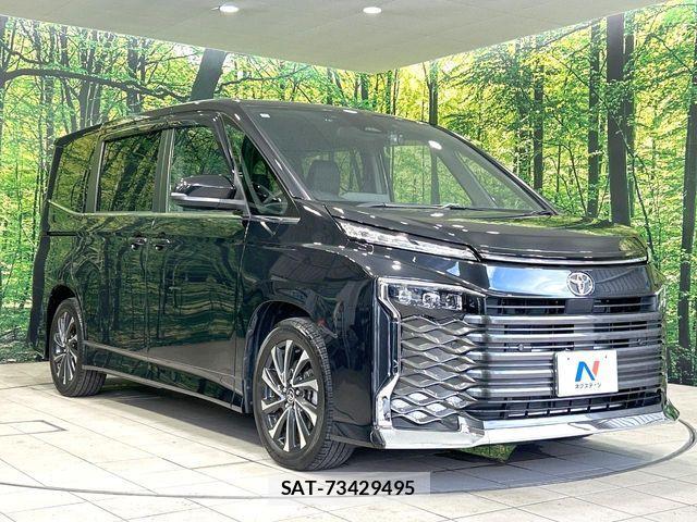 Toyota VOXY 2022-03 8338427-16