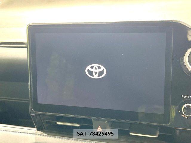 Toyota VOXY 2022-03 8338427-1