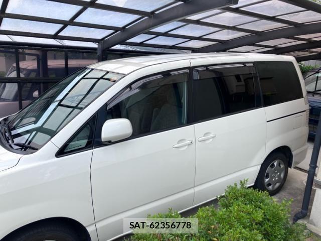 Toyota VOXY 2004-10 8338451-3
