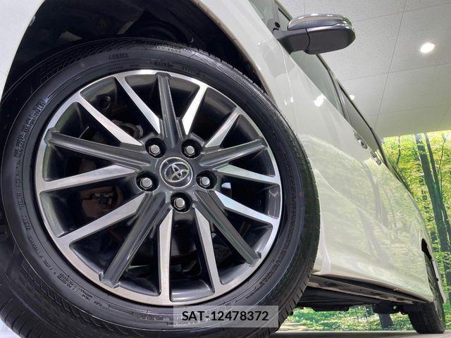 Toyota VOXY 2015-12 8338440-13