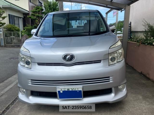 Toyota VOXY 2008-08 8338450-0