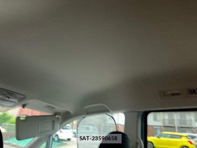 Toyota VOXY 2008-08 8338450-12