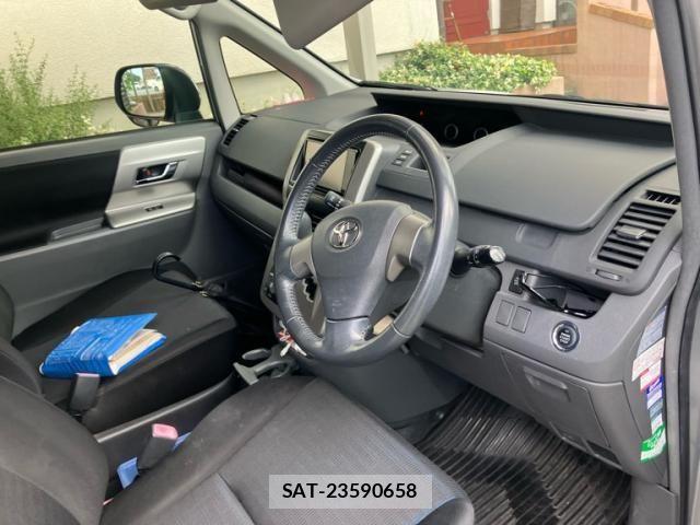 Toyota VOXY 2008-08 8338450-20