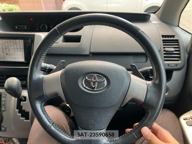 Toyota VOXY 2008-08 8338450-22