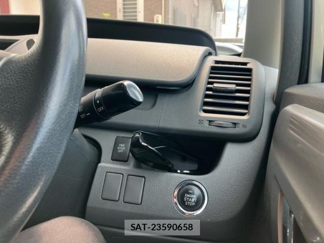 Toyota VOXY 2008-08 8338450-23