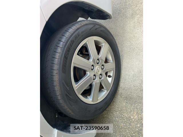 Toyota VOXY 2008-08 8338450-6
