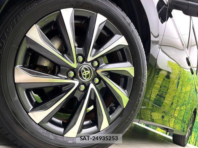 Toyota VOXY 2024-02 8338421-12