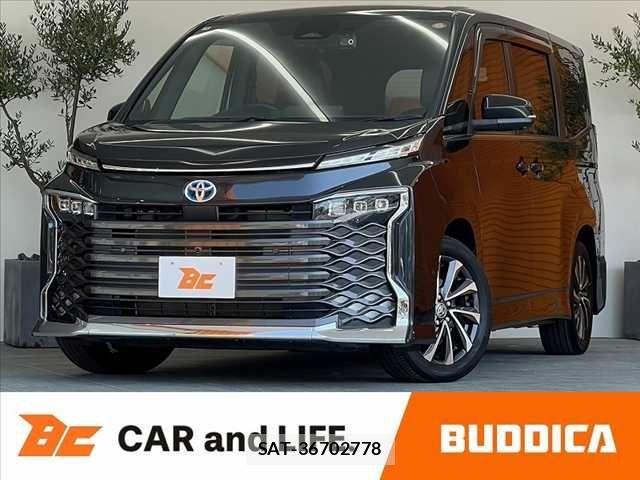 Toyota VOXY 2024-06 8338429-0