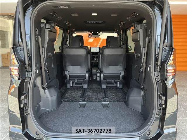 Toyota VOXY 2024-06 8338429-20