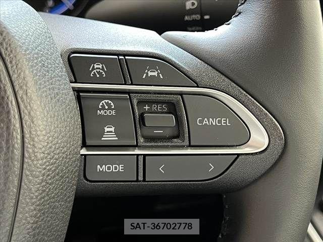 Toyota VOXY 2024-06 8338429-6