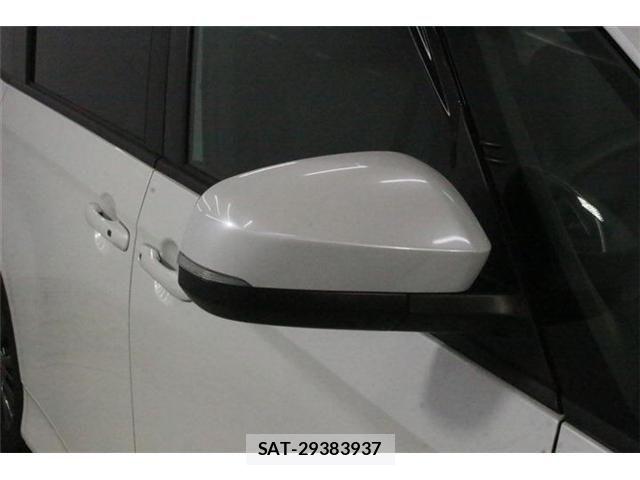 Toyota VOXY 2026-03 8334495-9